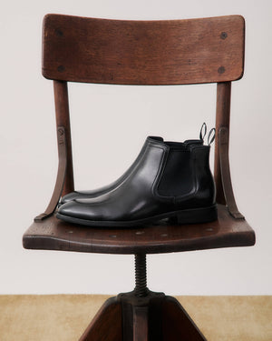Fogerty Black Chelsea Boots