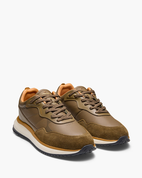 Clash Taupe Sneakers
