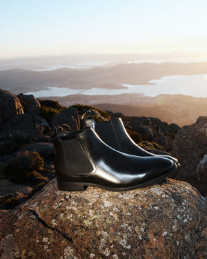 Fogerty Black Chelsea Boots