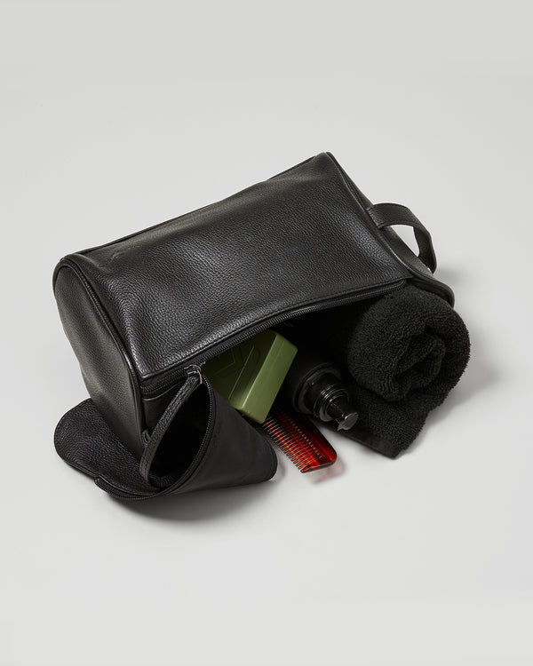 Montoro Black Leather Toiletry Bag