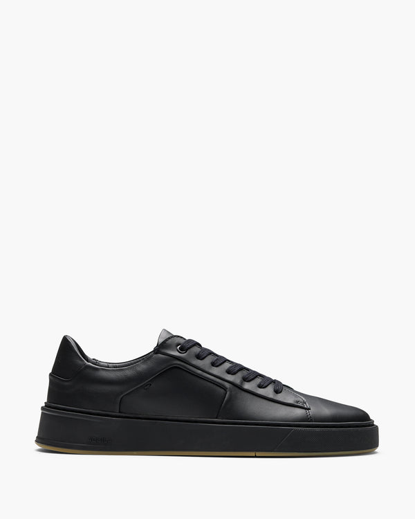 Odin Black Sneakers