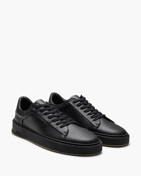 Odin Black Sneakers
