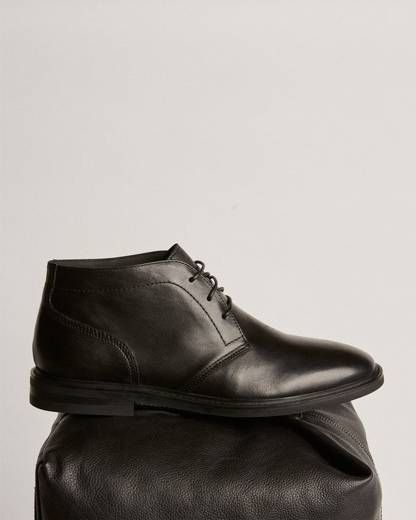 Warner Black Chukka Boots